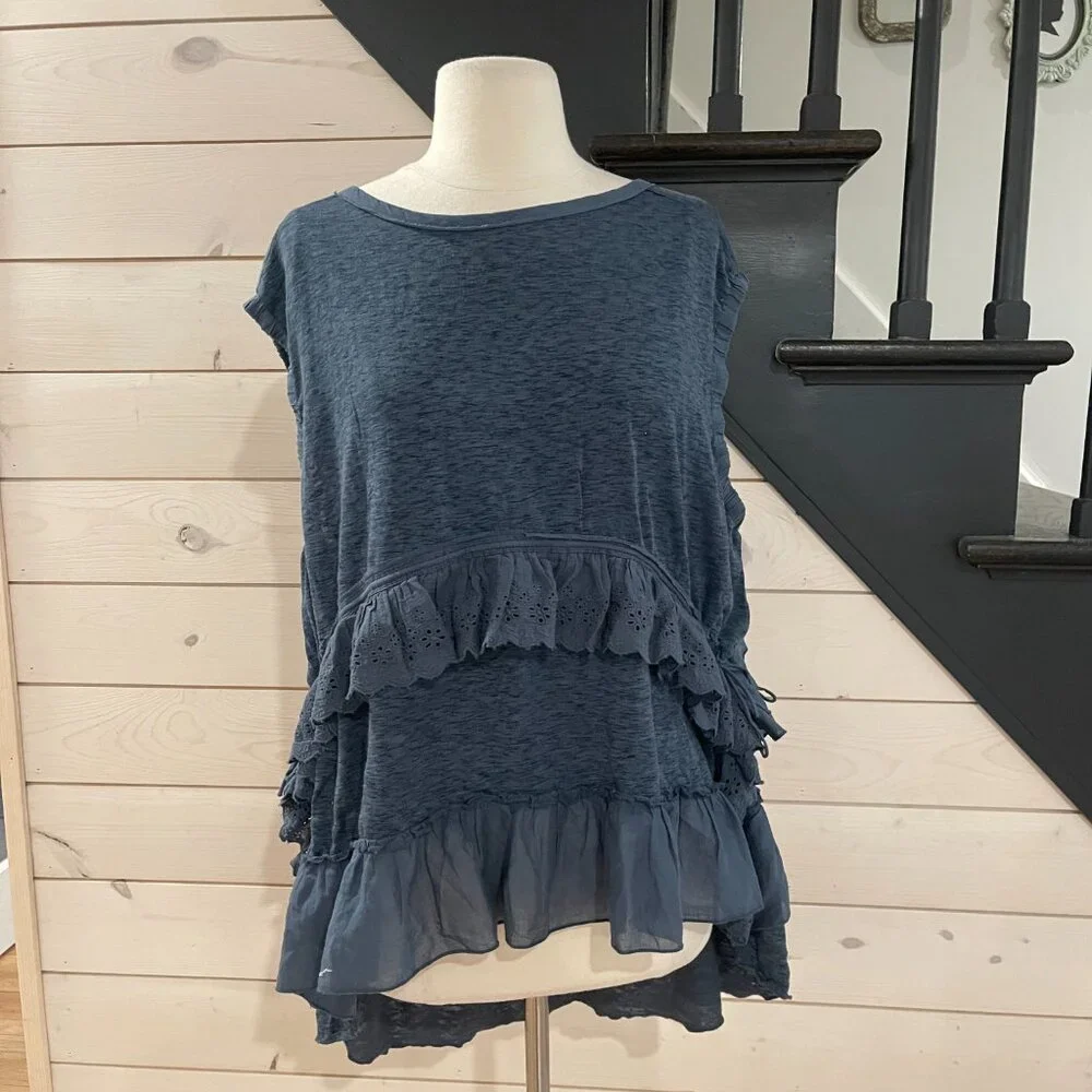 081Free People Claire Tee Tunic Top Eyelet Embroidered Ruffle Slouchy NWOT Small
